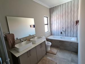 3 Bedroom Property for Sale in Langenhovenpark Free State